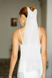 White Pearl Bridal Veil Bow Clip